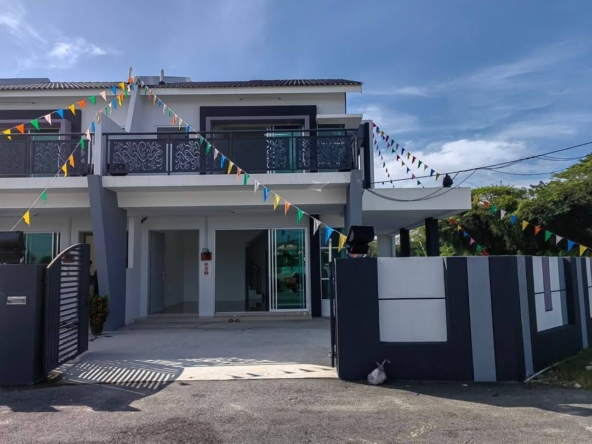 Pusing Lestari House Facade