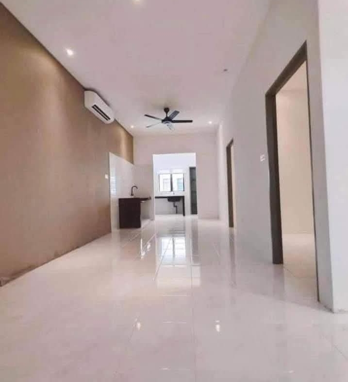 Double-Storey Terrace House in Lahat with 4 Spacious Bedrooms and a Backyard