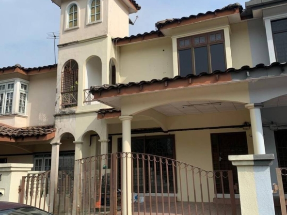 Gunung Rapat Double Storey Room