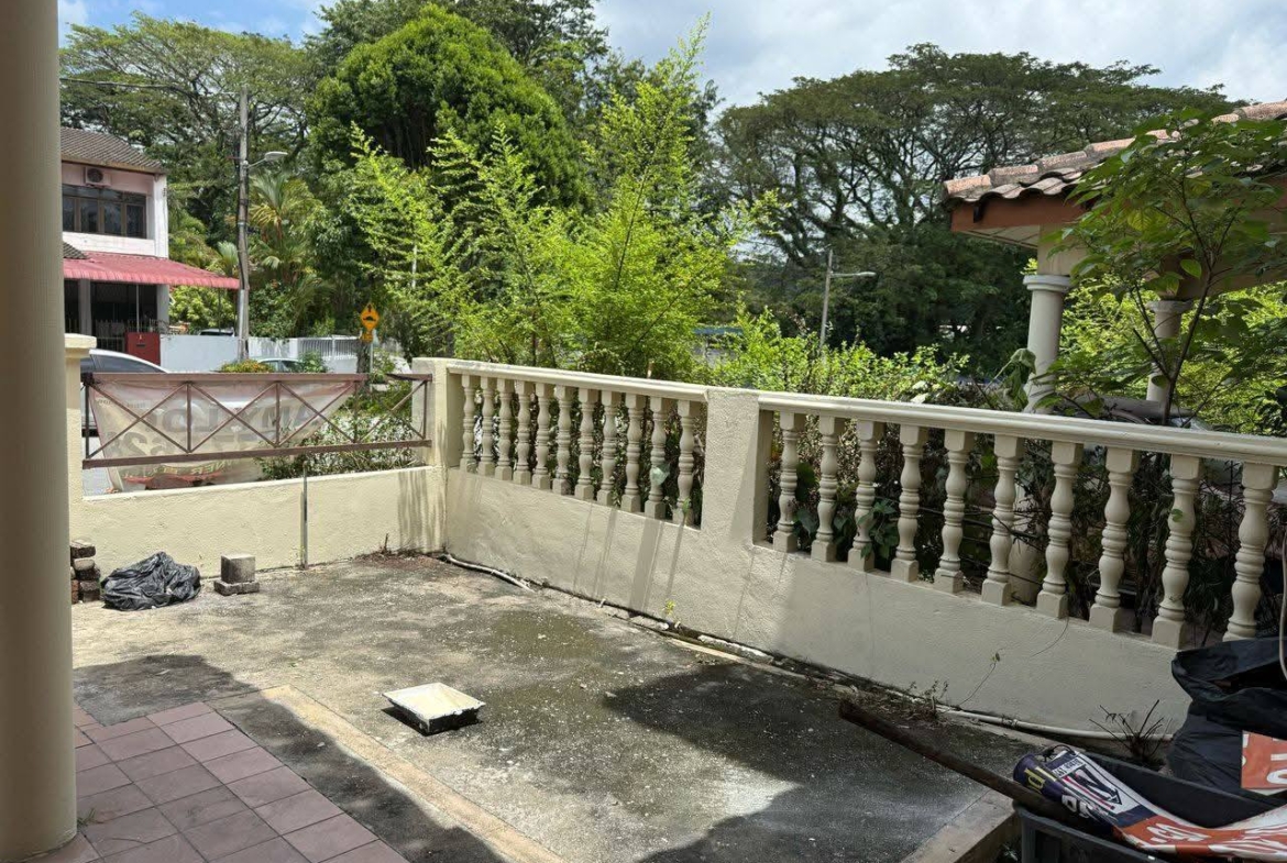 Gunung Rapat Double Storey Room