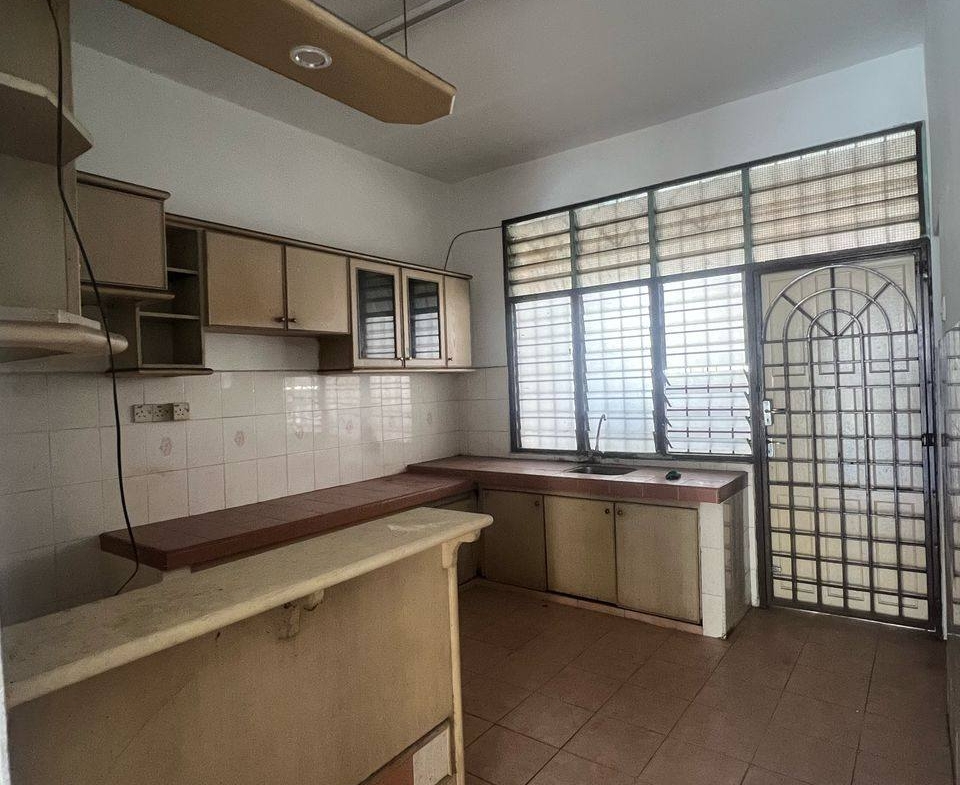 Gunung Rapat Double Storey Room