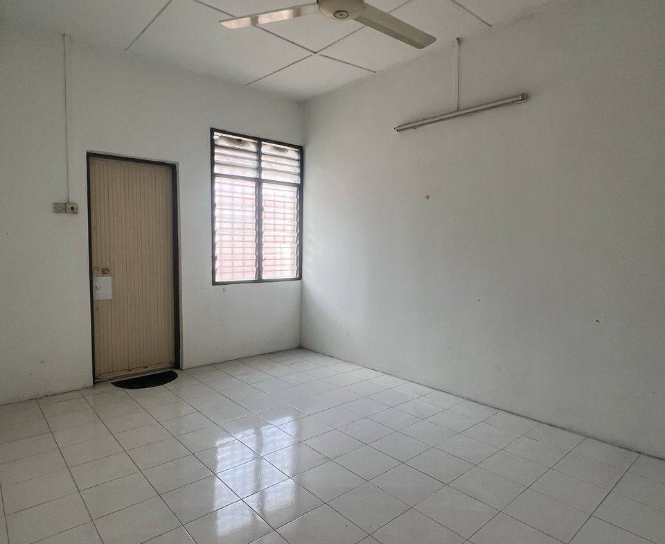 Gunung Rapat Double Storey Room