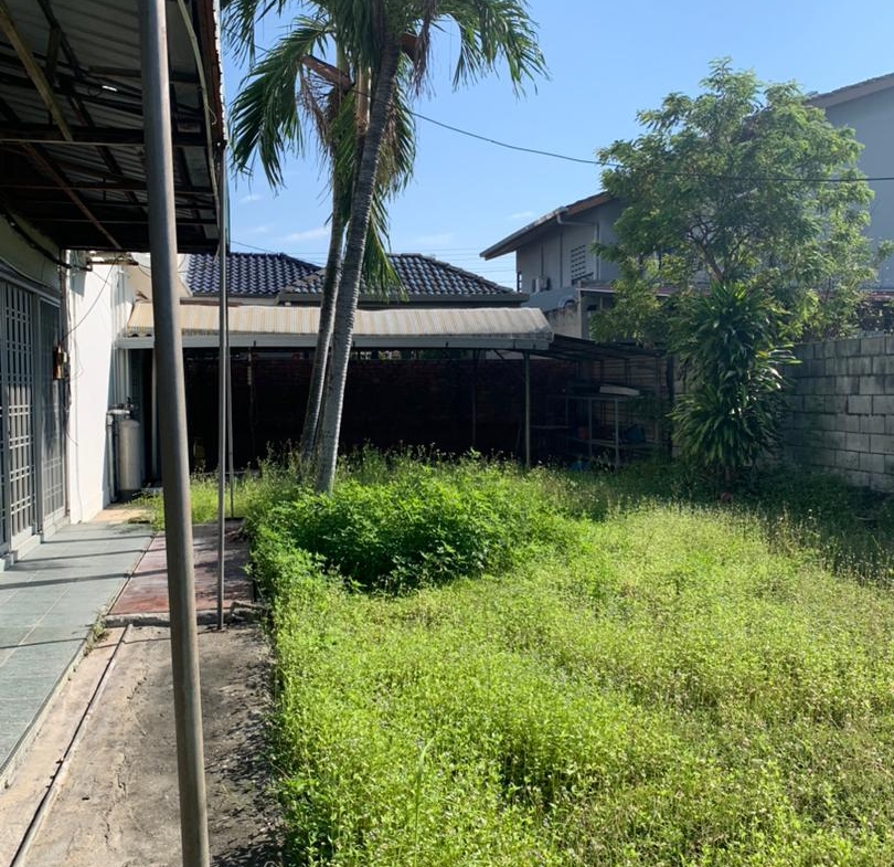 Mayfair Pasir Puteh Freehold Bungalow