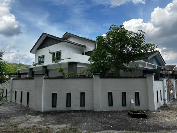 Taman Arkid Menglembu Corner House