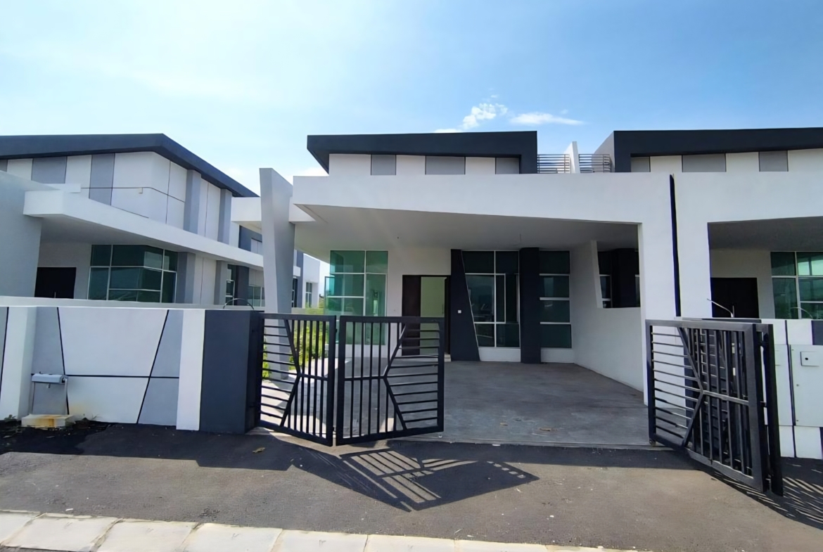 Klebang Gated Guarded House for Sale in Ipoh